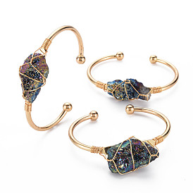Bracelet manchette en agate de cristal brut naturel, bracelet ouvert en laiton, bijoux en pierres précieuses irrégulières enveloppées pour femmes, or et de lumière