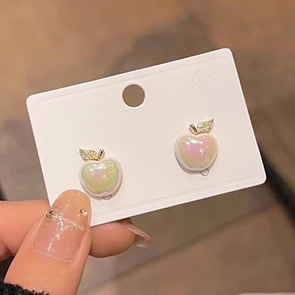 Серьги-гвоздики из пластика в форме яблока