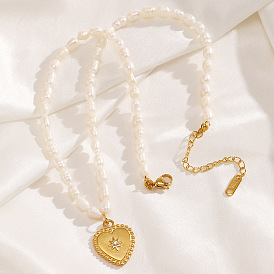 Chic Handmade Beaded Necklace with 18K Gold Plating and Diamond-Encrusted Heart Sun Pendant - Elegant, Versatile, Unique.