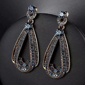 Плоские круглые с каплевидными подвесками из сплава со стразами