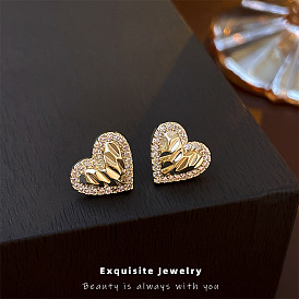 Personalized wrinkled metal zircon heart 925 silver needle earrings geometric high-end temperament real gold plating earrings