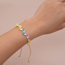 Colorful Flower Beaded Bracelet with Minimalist Design - Elegant and Delicate