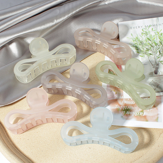 Полупрозрачная заколка для волос с пескоструйной текстурой – универсальный головной убор для прогулок.