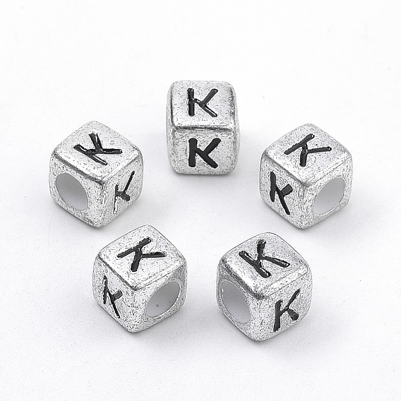 Perles acryliques plaqués, trou horizontal, cube avec la lettre, argent antique