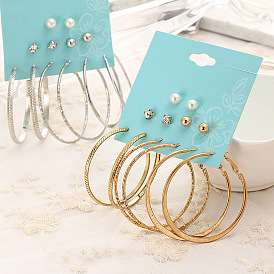 Ensemble créatif de boucles d'oreilles en fausses perles - simple, minimaliste, 6 paires, conception de cercle.