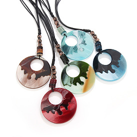Exaggerated Hollow Resin Pendant Necklace for Women, Adjustable Length Sweater Chain with Acrylic Scenery Design