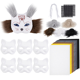 Лист фетровой ткани, с расписанными вручную маскарадными масками из бумажной массы и листами холста из полиэтиленовой пленки