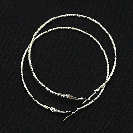 Простые и универсальные серьги-кольца с бамбуковым узором и цветочным узором