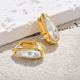 Двухцветные серьги-кольца с микропаве из прозрачных кубических цирконий из латуни, слеза со звездой