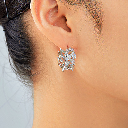 Изысканные серьги-кольца из латуни с прозрачным кубическим цирконием в форме капли