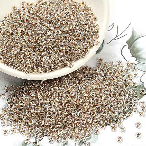 Полукруглые бусины toho, японский бисер