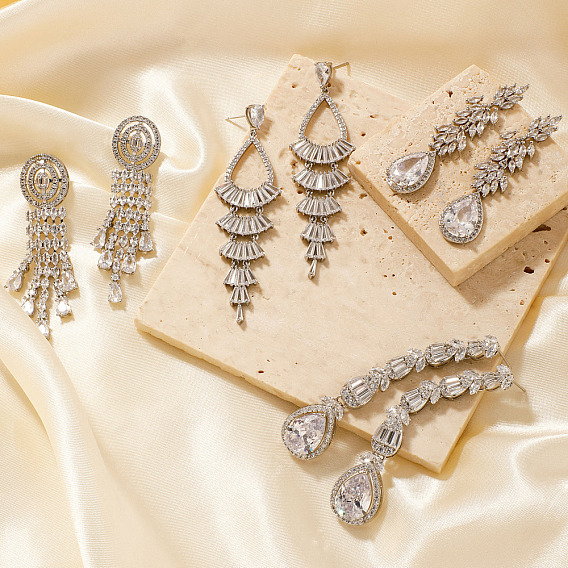 Французские романтические серьги-гвоздики из латуни с кисточками, с полной отделкой стразами, серебряные