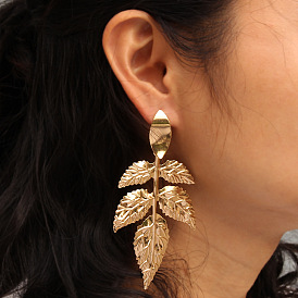 Fashionable Metal Maple Leaf Earrings - Exaggerated Hollow Tree Leaf Ear Jewelry for Women.