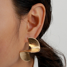 W456 Jewelry Fashion Metal Wave Earrings Personality Exaggerated Geometric Earrings Women