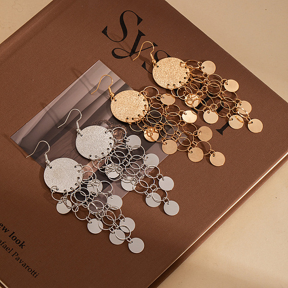 Серьги-люстры с плоскими круглыми кисточками из сплава