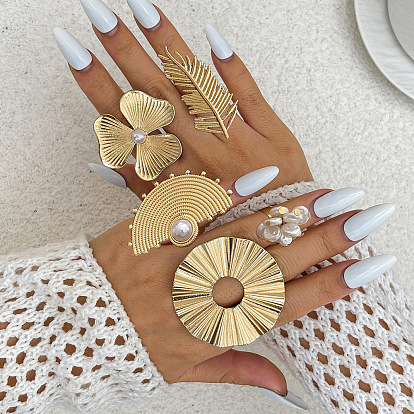 Кольца из сплава, с имитацией жемчуга