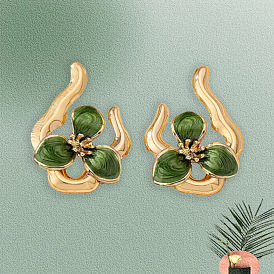 Серьги-гвоздики с цветочной эмалью из железа, золотые, слева и справа