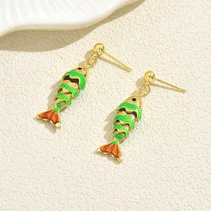 Серьги-гвоздики с эмалью из латуни в форме рыб, золотые