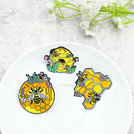 Sweet Life Love Friendship Bee Brooch for Honey Collecting Friends