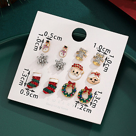 Серьги-гвоздики из сплава с эмалью на рождественскую тематику, горный хрусталь и акриловые, золотые