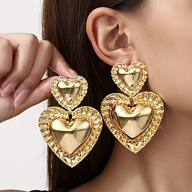 Серьги-гвоздики из железного сплава, сердце