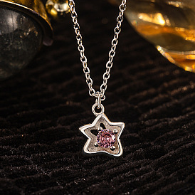 Collares con colgantes de latón engastados con circonitas cúbicas rosas, estrella
