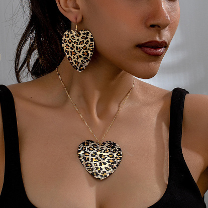 Комплекты из сплава с подвесками и ожерельями с леопардовым принтом в форме сердца для женщин