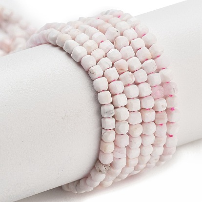 Природные морские раковины бисер нитей, граненый стол, вырезанный куб