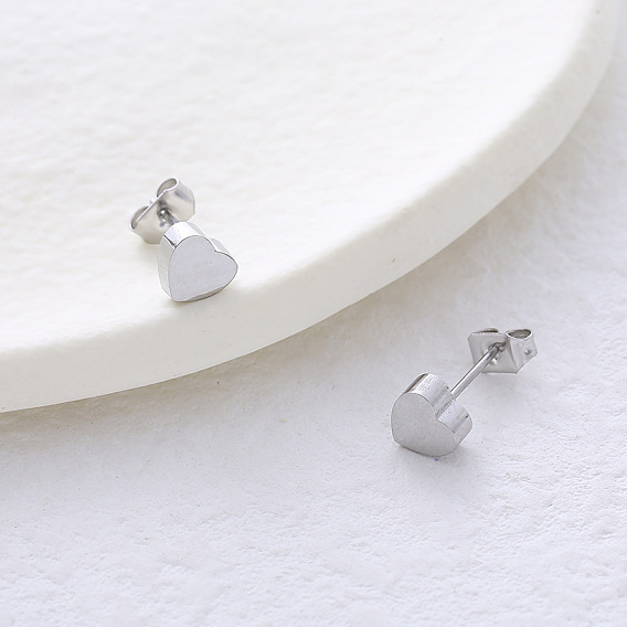 6 пары сережек-гвоздиков в форме сердца из нержавеющей стали