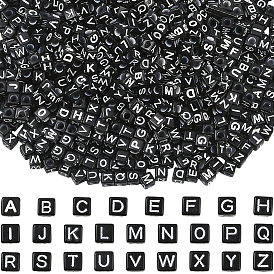 1000 непрозрачные акриловые бусины, горизонтальное отверстие, куб со случайной начальной буквой