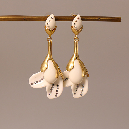 Серьги-гвоздики с цветком из латуни и смолы, с фурнитурой для сережек из сплава, матовый золотой цвет