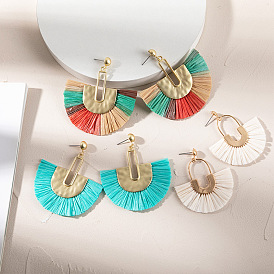 Tassel Earrings for Women - Chic and Stylish Raffia Ear Accessory for Spring/Summer Vacation.