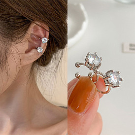 Delicate Sparkling Rhinestone Ear Cuff - Minimalist, Non-pierced, Unique Design, Versatile.