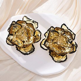 Серьги-гвоздики из сплава и железа, цветок