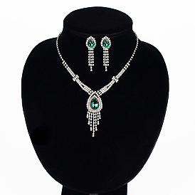 Collar y aretes nupciales brillantes con cadena de garras: elegante dúo de joyas con diamantes de agua (n166)
