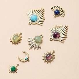 Pendentifs de pierres précieuses de style bohème, charmes géométriques, avec les accessoires en acier inoxydable de ton d'or, éventail/soleil/lune/ovale/forme de larme