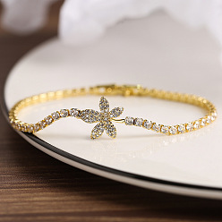Chic and Luxe Two-Tone Leaf Zircon Bracelet for Women - Fashionable High-End Accessory