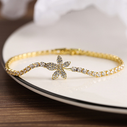 Elegante y lujosa pulsera de circonitas en dos tonos para mujer: accesorio de moda de alta gama.