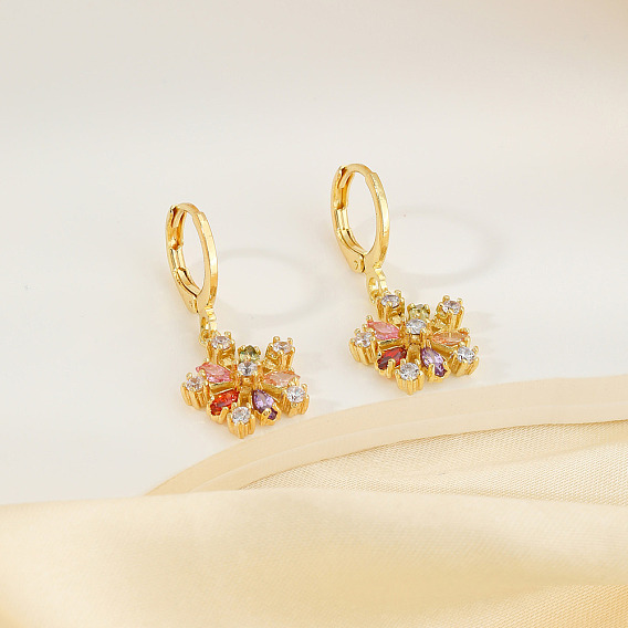 Элегантные латунные серьги-кольца с цветочным узором из кубического циркония