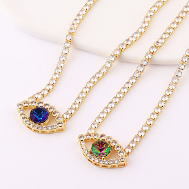Green-eyed CZ Claw Chain Necklace for Women with Full Diamond Pendant