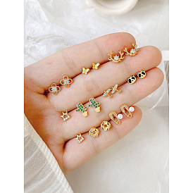 Серьги-гвоздики из латунного микро-паве, золотые