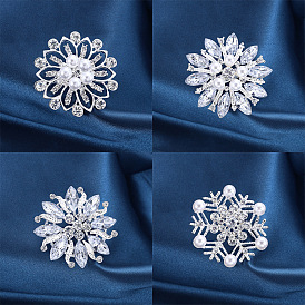 Platinum Alloy Rhinestone Brooches for Women, with Plastic Pearl