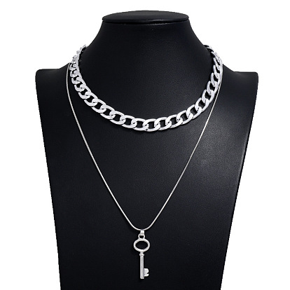 Hip Hop Chunky Chain Metal Necklace with Vintage Key Pendant for Women