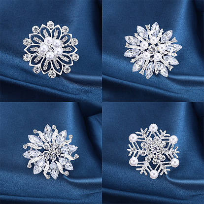 Broches en strass en alliage de platine pour femmes, avec la perle en plastique
