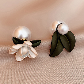 925 Silver Needle Sweet Asymmetric Pearl Flower Leaf Stud Earrings A Two-Wear Temperament Earring