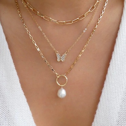 Fashionable Pearl Necklace with Diamond Butterfly Pendant - Creative, Personalized, Elegant.