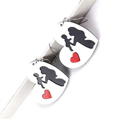 Акриловые серьги-подвески ко Дню матери, Сердце с силуэтом матери и ребенка., платина