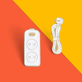 Creative Socket Wire Connector Brooch Pin for Students - Unique Badge Design