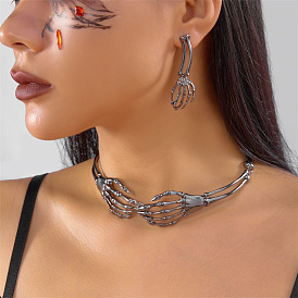 Комплекты из ожерелий и серег-гвоздиков с подвесками в виде черепа из сплава