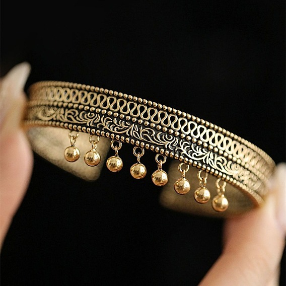 Браслеты-манжеты из сплава для женщин, с кисточками и круглыми бусинами